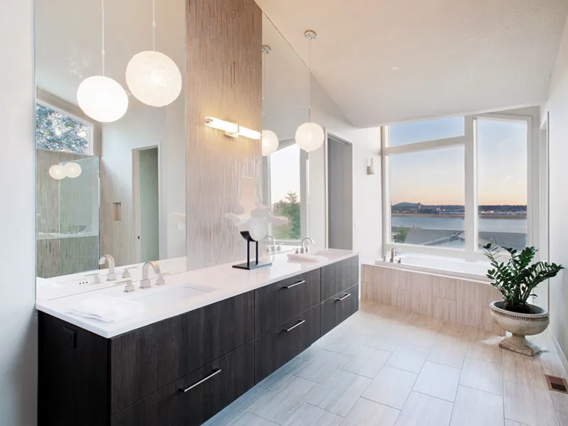 Ranch House Plan Master Bathroom Photo 03 - Castlerock Manor Luxury Home 011S-0018 - Search House Plans and More