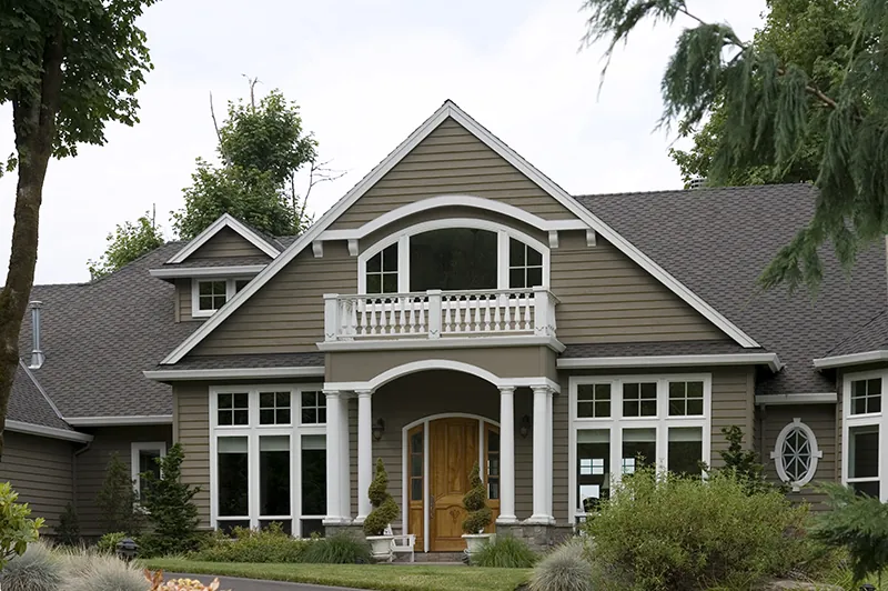 Craftsman House Plan Front Photo 02 - 011S-0073 - Shop House Plans and More