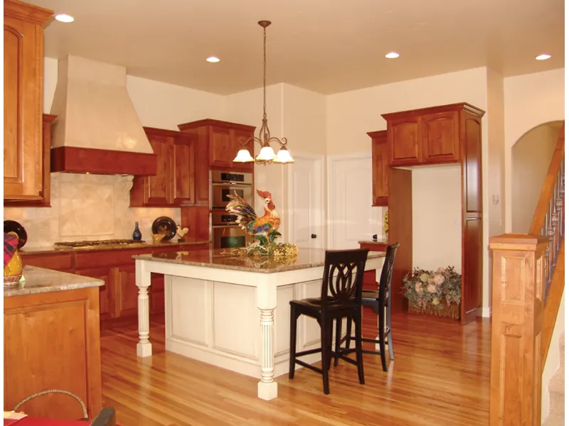 Prairie House Plan Kitchen Photo 02 - Lavrenti Italian Style Home 101D-0001 - Shop House Plans and More